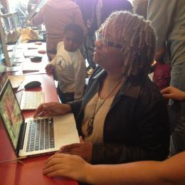 Twitter Training at Detroit Future Celebration Discotech. Photo by Piper Carter.